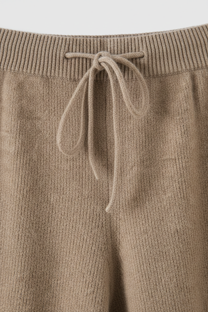 Khaki – Detail
